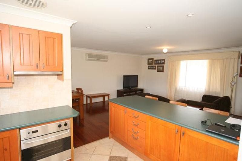 45 Solander Road, Kings Langley, Kings Langley - Thumbnail 3