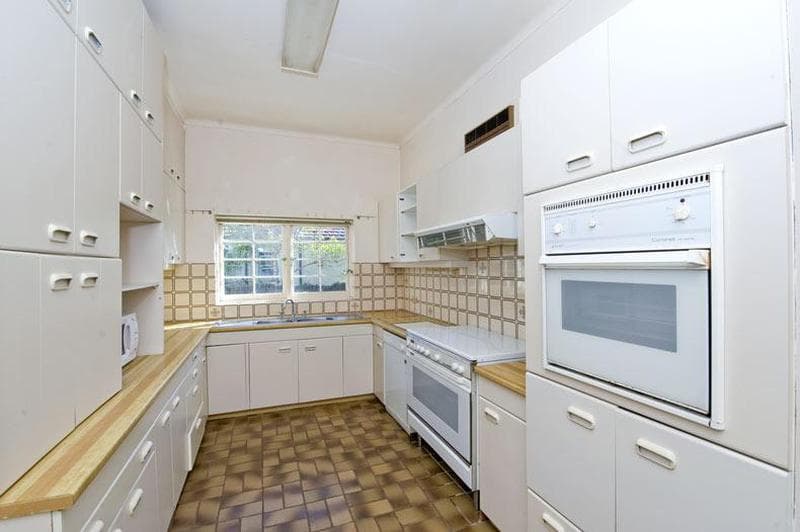 7/10																										Chetwynd Road
														
								Merrylands, NSW 2160, Vaucluse - Thumbnail 7