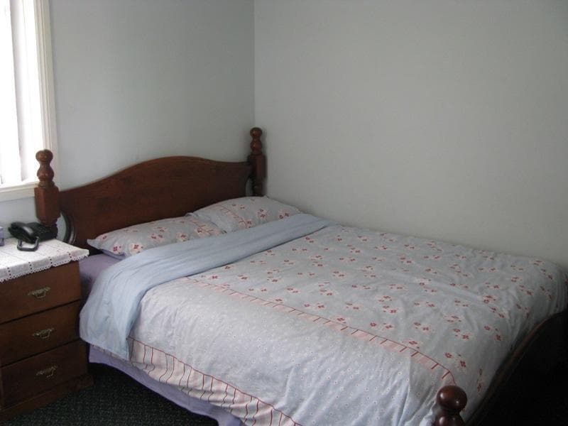 61 Woodstock Street, Guildford, Guildford - Thumbnail 6