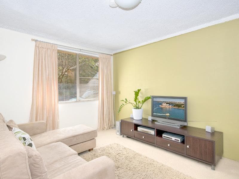 2/8																										Wallaroy Crescent
														
								Woollahra, NSW 2025, Glebe - Thumbnail 6