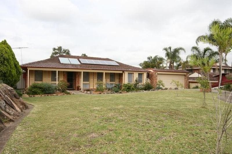 7 Conway Pl, Kings Langley, Kings Langley - Image 1