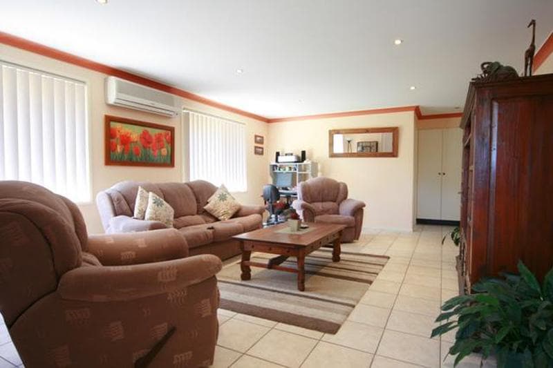 2/8																										Wallaroy Crescent
														
								Woollahra, NSW 2025, Kings Park - Thumbnail 3