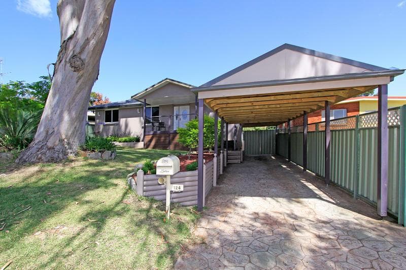124 Undola Road, Helensburgh, Helensburgh - Thumbnail 2