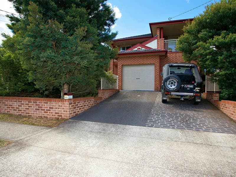 31a Mccredie Road, Guildford, Guildford - Image 1