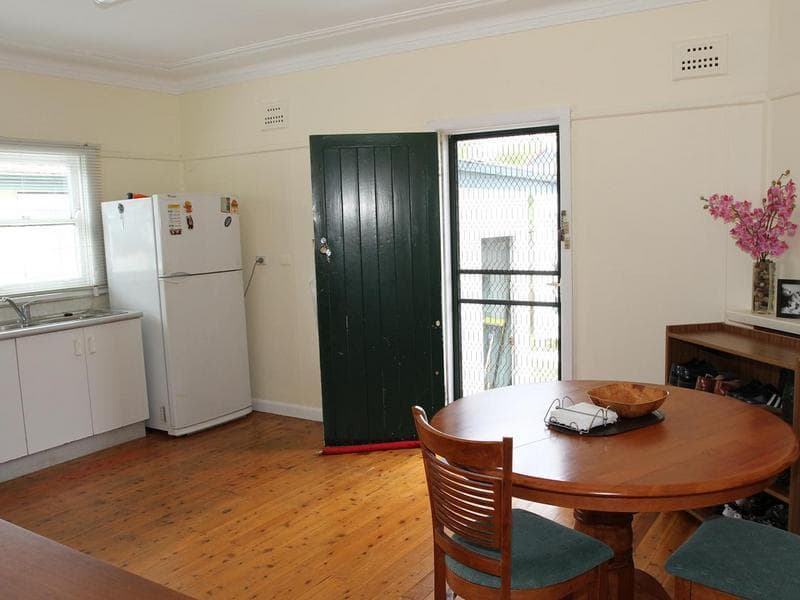 13 Orchard Road, Fairfield, Fairfield - Thumbnail 3