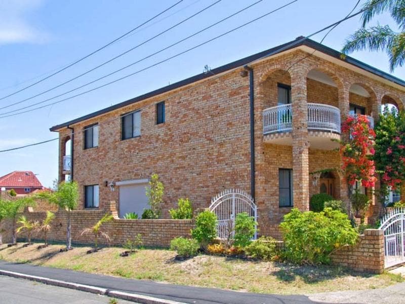 67 Universal Street, Eastlakes, Eastlakes - Image 1