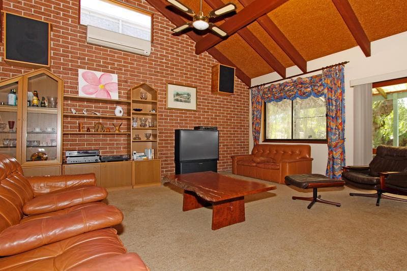 15 University Road, Miranda, Miranda - Thumbnail 2
