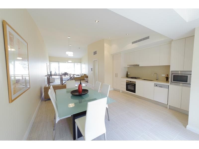 1																										Brenan St
														
								Fairfield, NSW 2165, Dee Why - Thumbnail 5