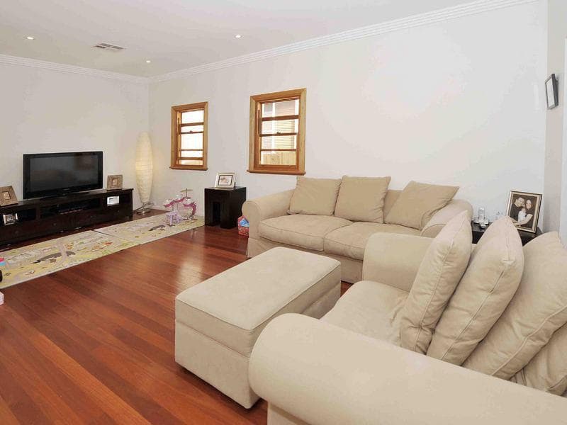 29 Segenhoe Street, Arncliffe, Arncliffe - Thumbnail 5