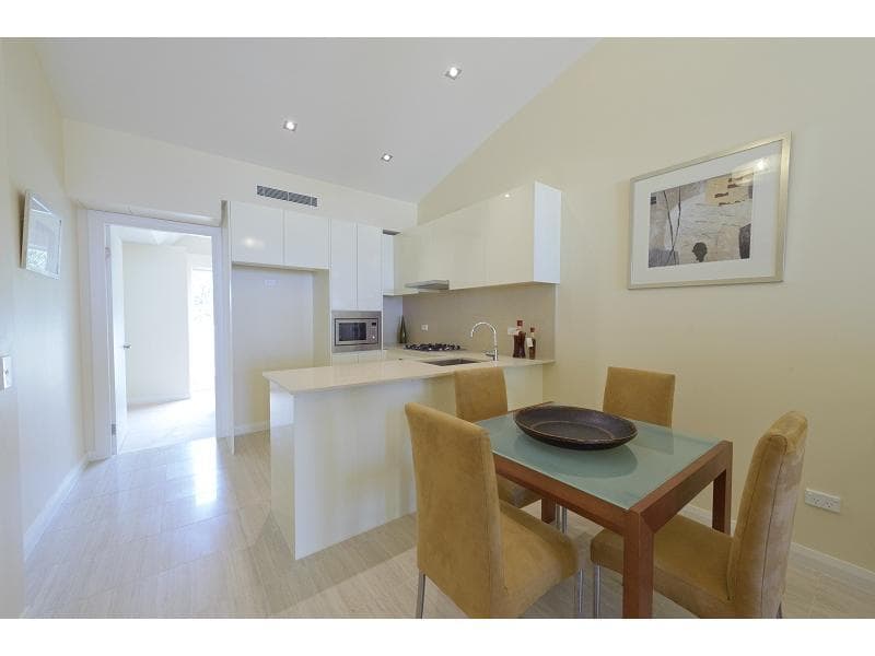 38																										Woodville Road
														
								Granville, NSW 2142, Dee Why - Thumbnail 3