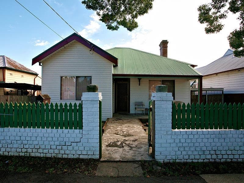 31 Daniel Street, Granville, Granville - Image 1