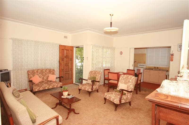9 Anthony  St, Blacktown, Blacktown - Thumbnail 2