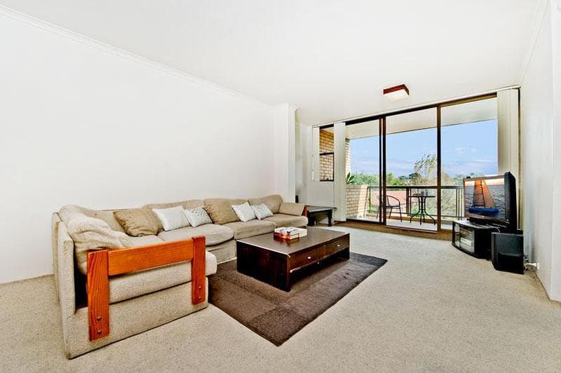 25/22 Penkivil Street, Bondi, Bondi - Image 1