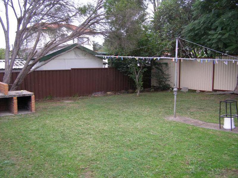 9/335-339																										Blaxcell Street
														
								Granville, NSW 2142, Fairfield West - Thumbnail 8