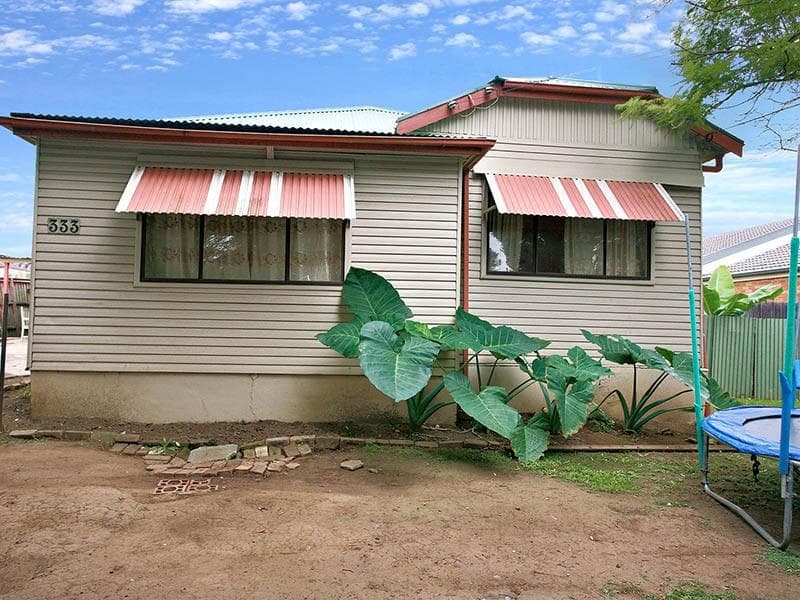 333 Woodville Road, Guildford, Guildford - Image 1