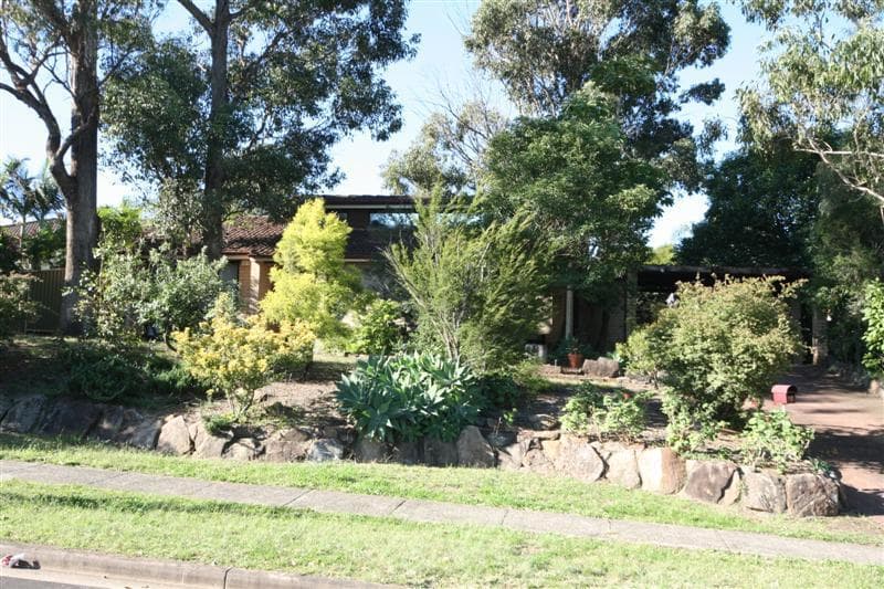 12 James Cook Drive, Kings Langley, Kings Langley - Image 1