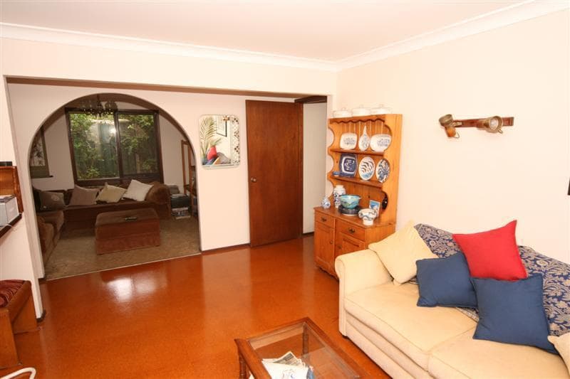 12 James Cook Drive, Kings Langley, Kings Langley - Thumbnail 5