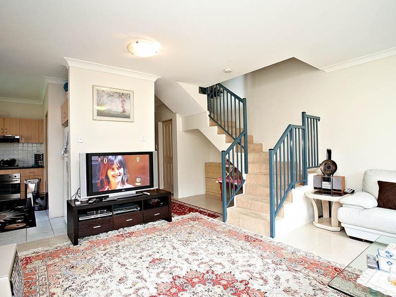 2/318 Railway Terrace, Guildford, Guildford - Thumbnail 3