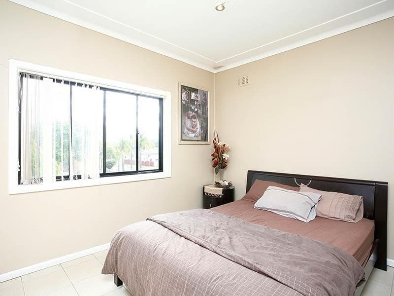 1/36																										Clyde Street
														
								Granville, NSW 2142, Guildford - Thumbnail 4
