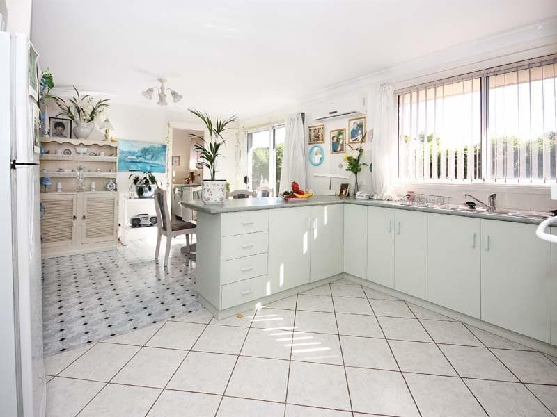 9/335-339																										Blaxcell Street
														
								Granville, NSW 2142, Port Macquarie - Thumbnail 7