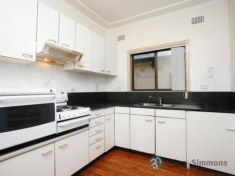 1/36																										Clyde Street
														
								Granville, NSW 2142, Granville - Thumbnail 2