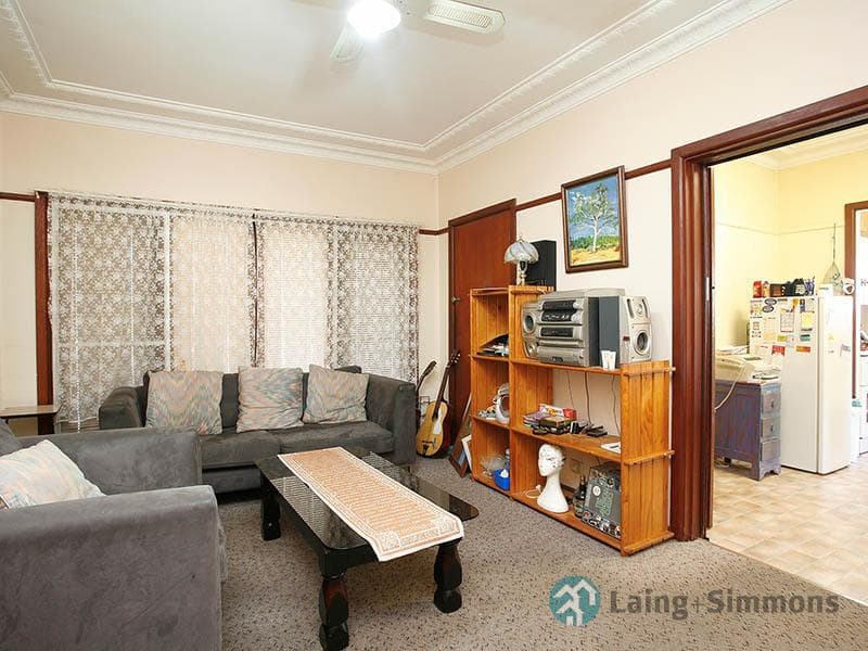 1/36																										Clyde Street
														
								Granville, NSW 2142, Guildford - Thumbnail 4