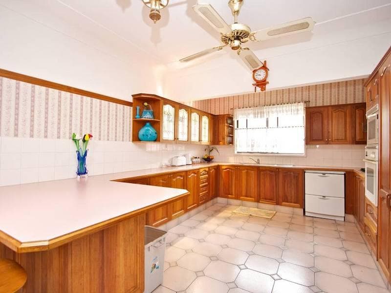 42 Binalong Road, Pendle Hill, Pendle Hill - Thumbnail 4