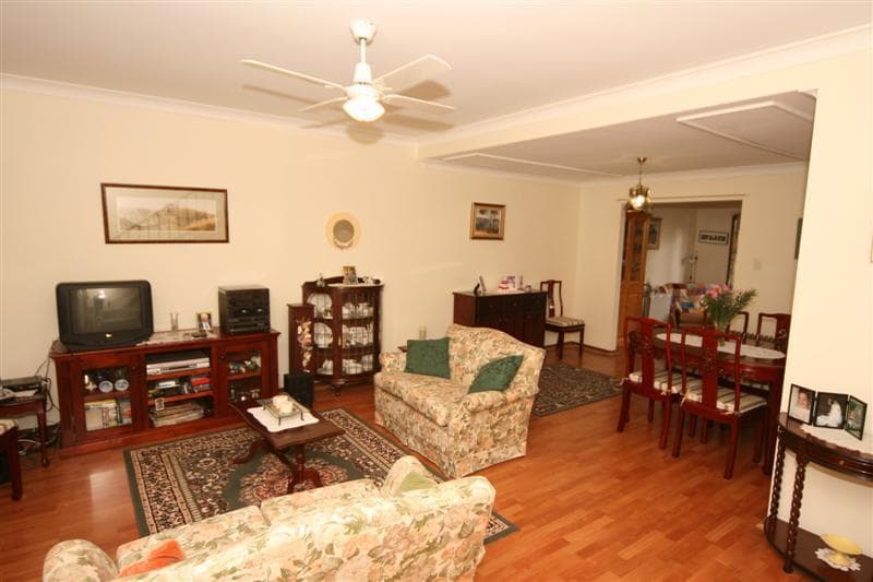 2/77 Plymouth Crescent, Kings Langley, Kings Langley - Thumbnail 2