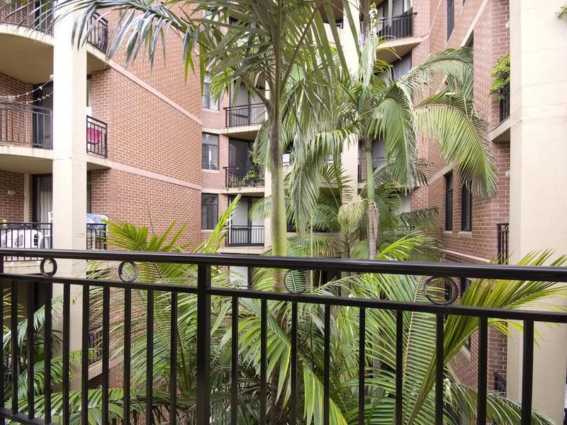 E205/54 Experiment Street, Pyrmont, Pyrmont - Thumbnail 4