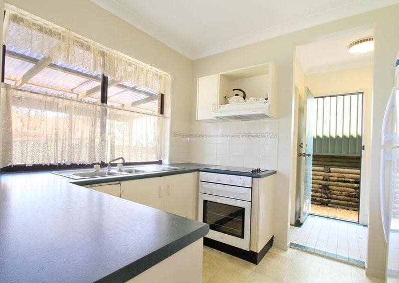 12 Vardy Court, Helensburgh, Helensburgh - Thumbnail 5