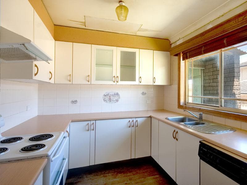 9/15																										Blaxcell Street
														
								Granville, NSW 2142, Helensburgh - Image 1
