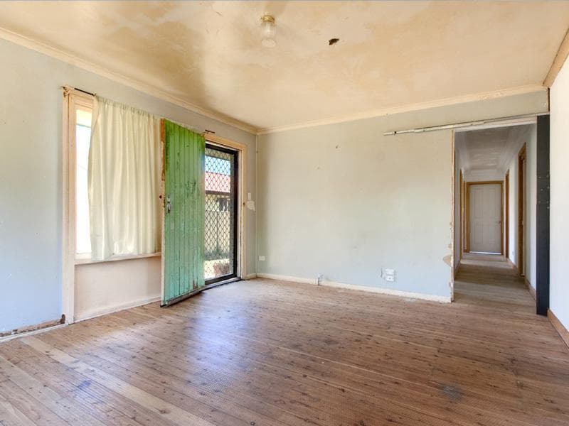 9/15																										Blaxcell Street
														
								Granville, NSW 2142, Helensburgh - Thumbnail 4