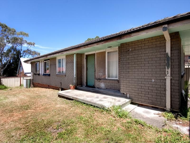 9/15																										Blaxcell Street
														
								Granville, NSW 2142, Helensburgh - Thumbnail 6