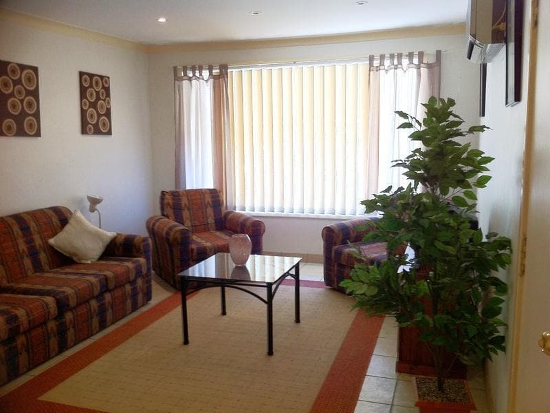 35 Winifred Crescent, Blacktown, Blacktown - Thumbnail 4