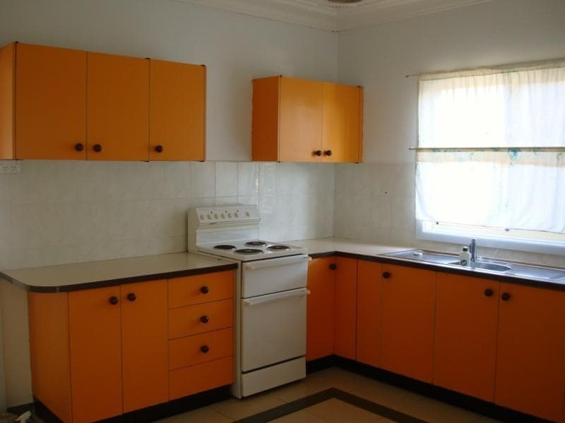 4 Phillip Avenue, Cabramatta, Cabramatta - Thumbnail 3