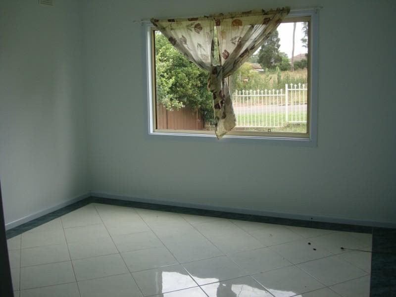 4 Phillip Avenue, Cabramatta, Cabramatta - Thumbnail 5