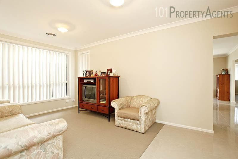 19 Wiseman Cir, Ropes Crossing, Ropes Crossing - Thumbnail 3