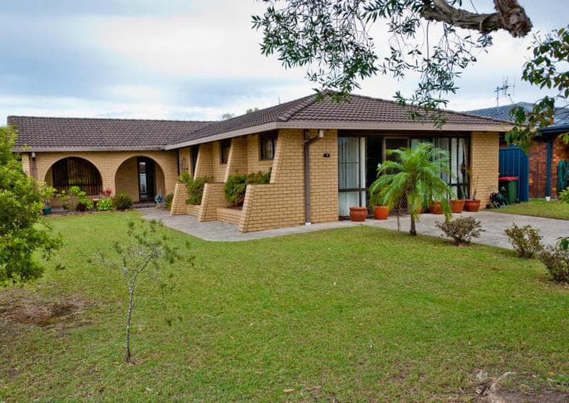2 Ballina Crescent, Port Macquarie, Port Macquarie - Image 1