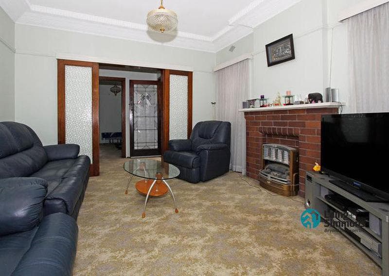 61 Caroline Street, Kingsgrove, Kingsgrove - Thumbnail 2