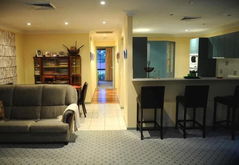 34 Benbury, Quakers Hill, Quakers Hill - Thumbnail 5