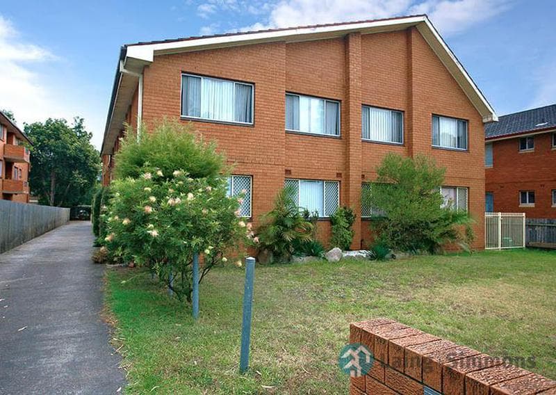 4/42 Clyde Street, Granville, Granville - Image 1