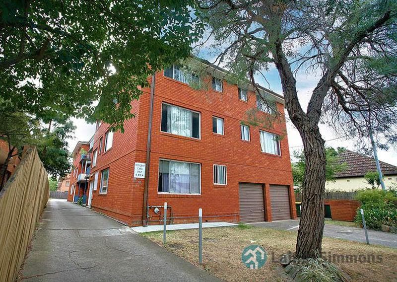 12/14-16 The Trongate, Granville, Granville - Image 1