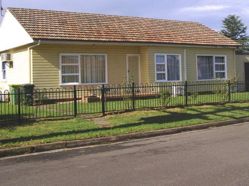 23 Cockburn Crescent, Fairfield East, Fairfield East - Thumbnail 4