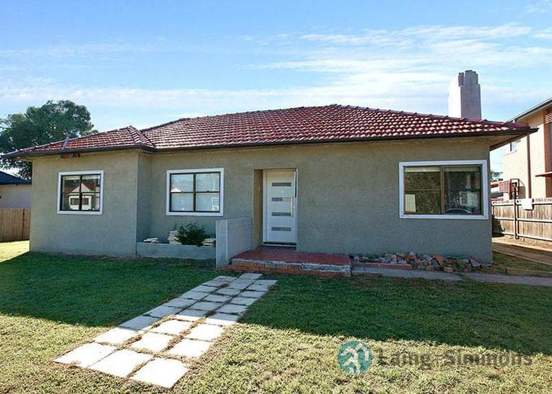 49 Gordon Avenue, Granville, Granville - Image 1