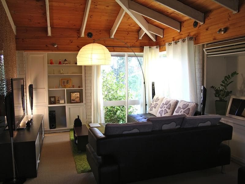13 Fallon Close, Quakers Hill, Quakers Hill - Thumbnail 2
