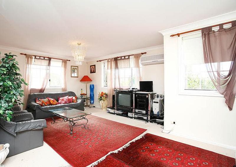 10 Kirsty Close, Hassall Grove, Hassall Grove - Thumbnail 3
