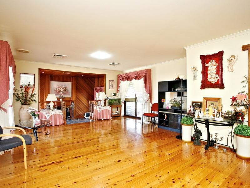 3 Marble Close, Bossley Park, Bossley Park - Thumbnail 2