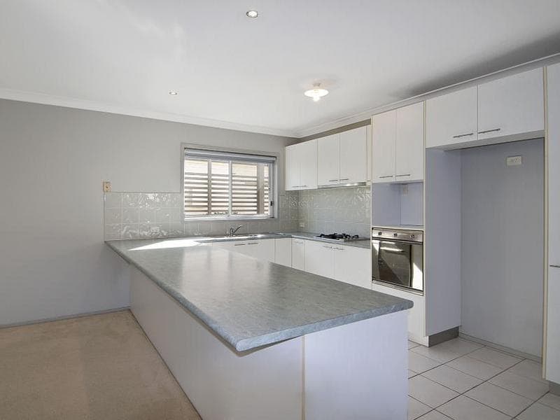 4 Falls Place, Kellyville Ridge, Kellyville Ridge - Thumbnail 3