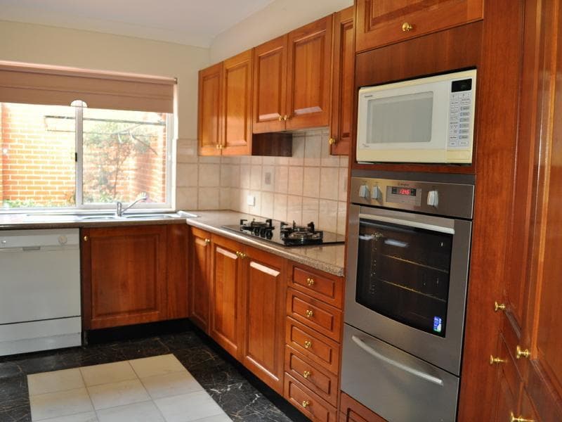 2/8 Eric Road, Artarmon, Artarmon - Thumbnail 2