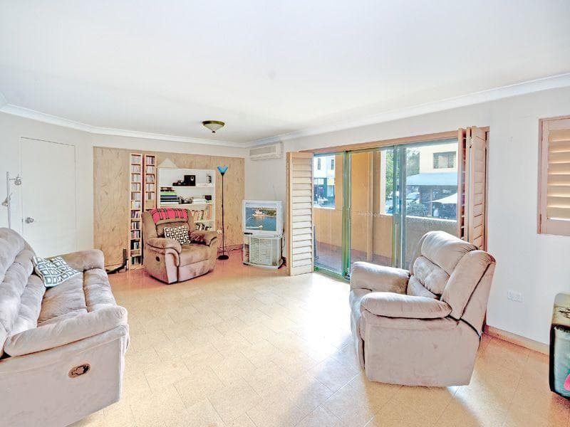 1																										Brenan St
														
								Fairfield, NSW 2165, Glebe - Image 1
